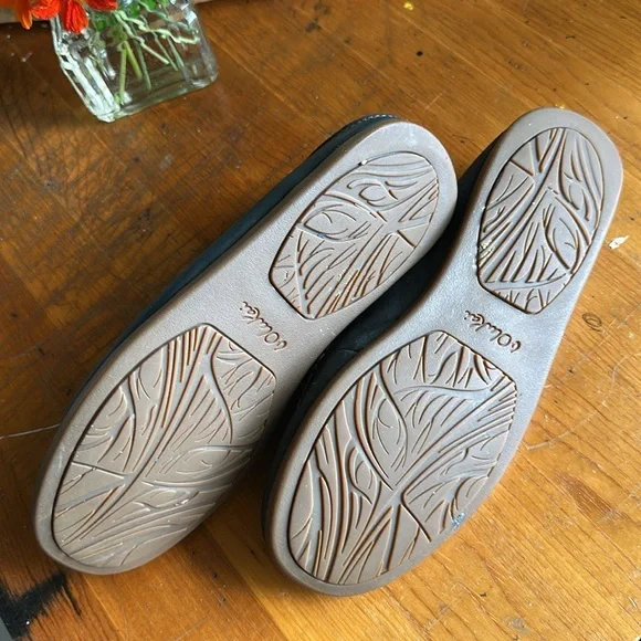 Olukai Nohea nubuck black leather convertible slip on loafer/shoe. Size 7.5 - Picture 8 of 9